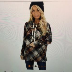 Simple and chic plaid pull over